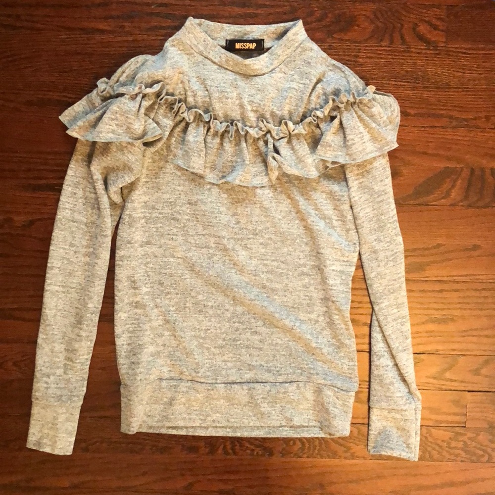 Knit Top with Ruffle Collar - Sweatshirt material